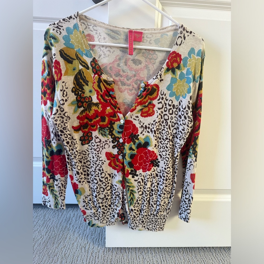 Women’s cardi